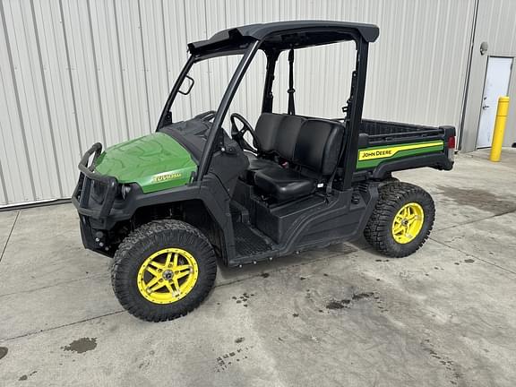 Image of John Deere XUV 835M equipment image 1