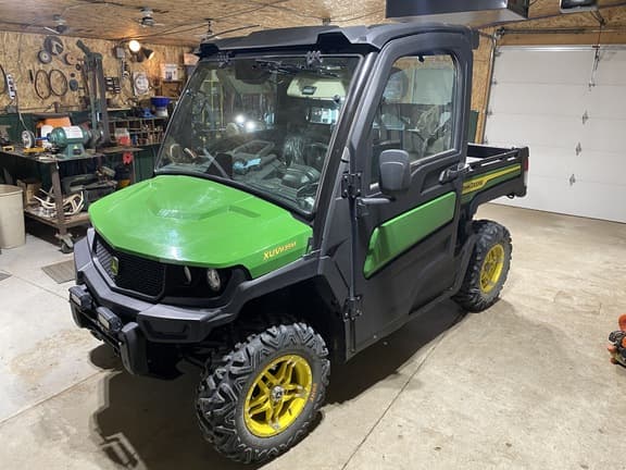 Image of John Deere XUV 835M Primary image