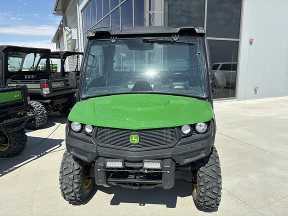 Image of John Deere XUV 835M equipment image 1