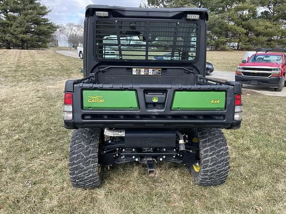 Image of John Deere XUV 835M equipment image 4