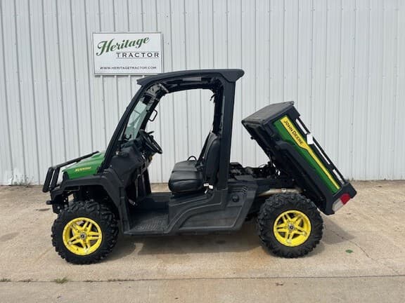 Image of John Deere XUV 835M equipment image 2