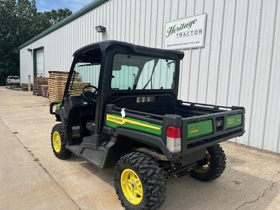 Image of John Deere XUV 835M equipment image 2