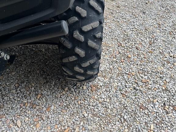 Image of John Deere XUV 835M equipment image 3