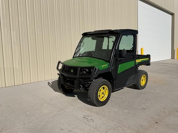 Image of John Deere XUV 835M equipment image 2