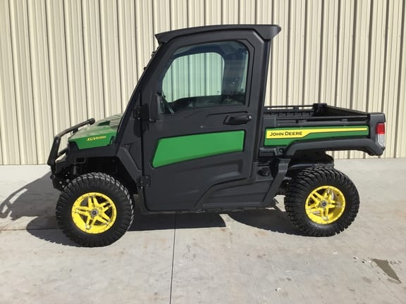 Main image John Deere XUV 835M