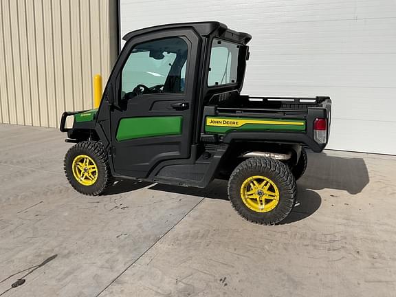 Image of John Deere XUV 835M equipment image 3