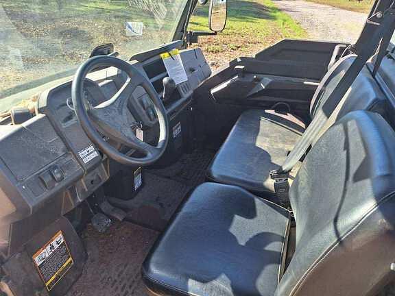 Image of John Deere XUV 835M equipment image 4