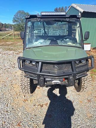 Image of John Deere XUV 835M equipment image 3