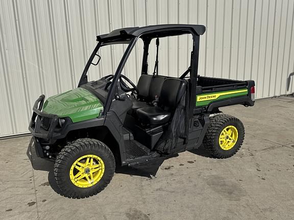 Image of John Deere XUV 835M equipment image 1