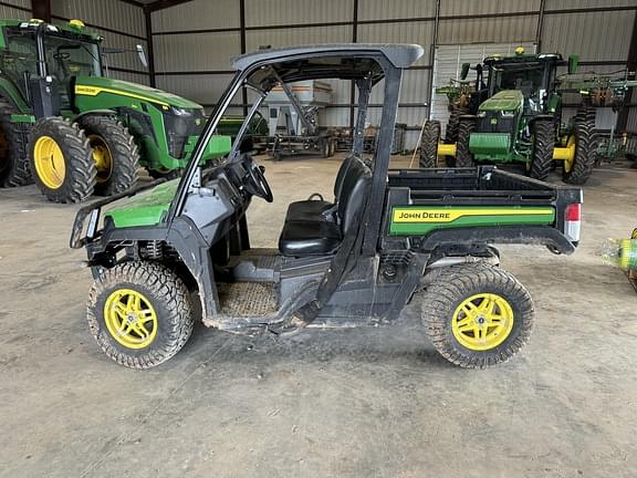 Image of John Deere XUV 835M Primary image