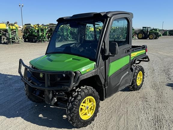 Image of John Deere XUV 835M Primary image