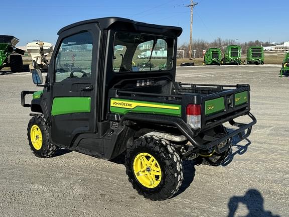 Image of John Deere XUV 835M equipment image 2