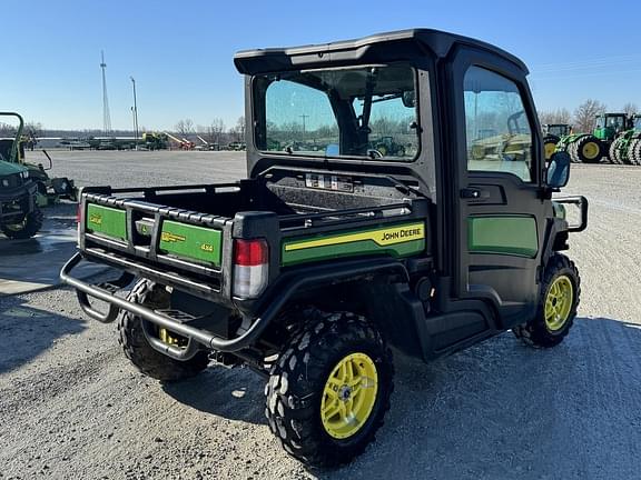 Image of John Deere XUV 835M equipment image 3