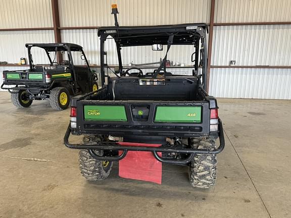 Image of John Deere XUV 835M equipment image 4