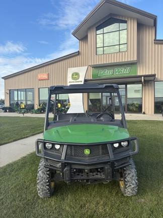 Image of John Deere XUV 835M equipment image 4