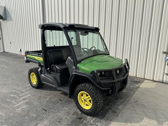2023 John Deere XUV 835M Equipment Image0