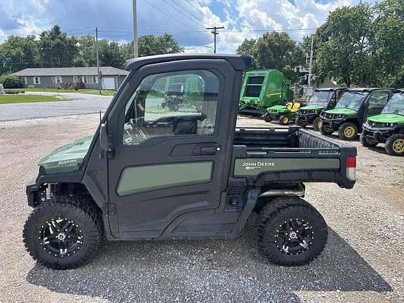 Image of John Deere XUV 835M Primary image