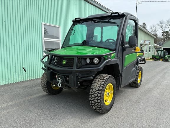 Image of John Deere XUV 835M equipment image 1