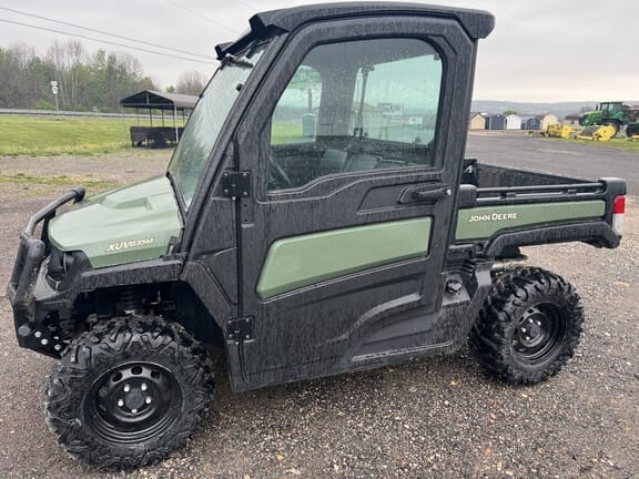 2023 John Deere XUV 835M Equipment Image0