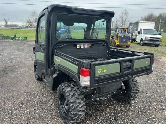 Image of John Deere XUV 835M equipment image 1