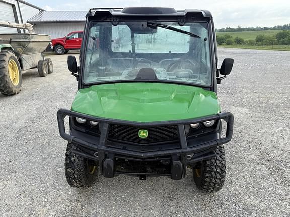 Image of John Deere XUV 835M equipment image 2