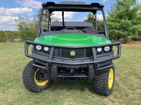 Image of John Deere XUV 835M equipment image 1