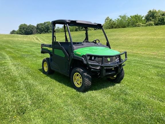 2023 John Deere XUV 835M Equipment Image0