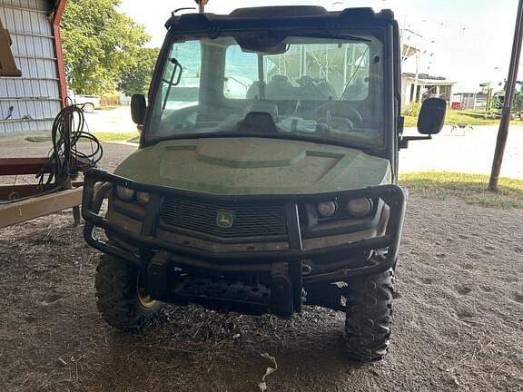 Image of John Deere XUV 835M equipment image 1