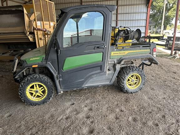 Image of John Deere XUV 835M Primary image