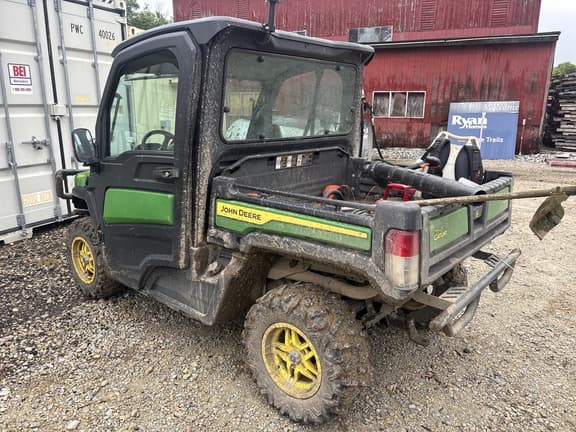 Image of John Deere XUV 835M equipment image 4
