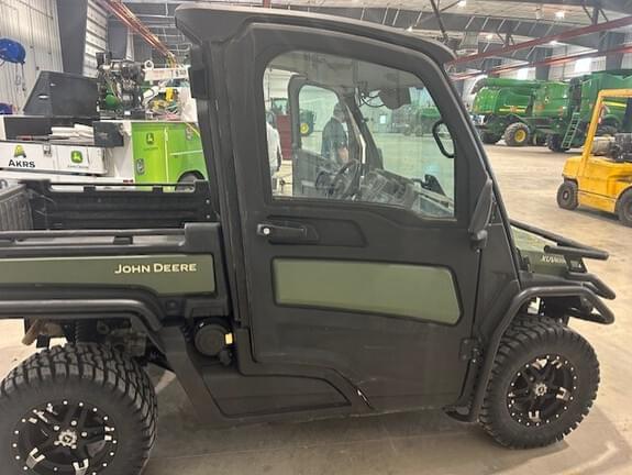 Image of John Deere XUV 835M equipment image 3