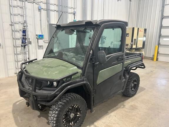 Image of John Deere XUV 835M Primary image