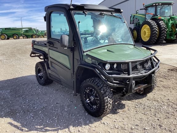 Image of John Deere XUV 835M equipment image 2