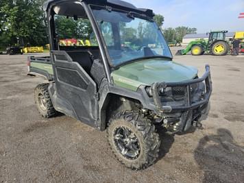 Main image John Deere XUV 835M