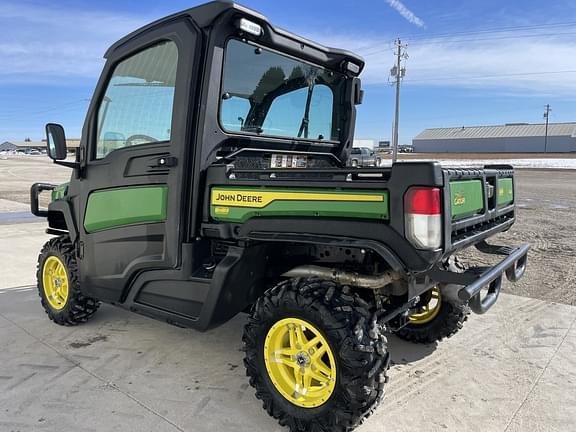 Image of John Deere XUV 835M equipment image 4