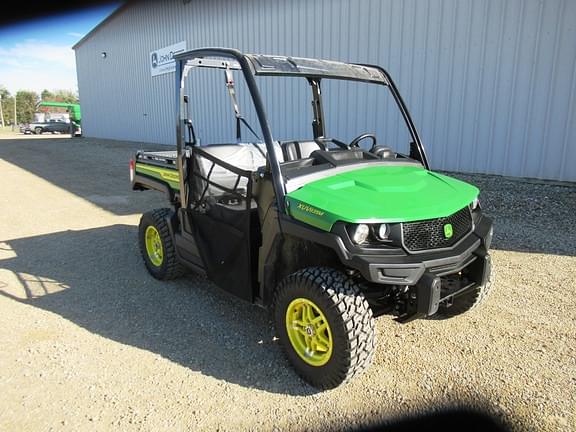 Image of John Deere XUV 835M equipment image 2