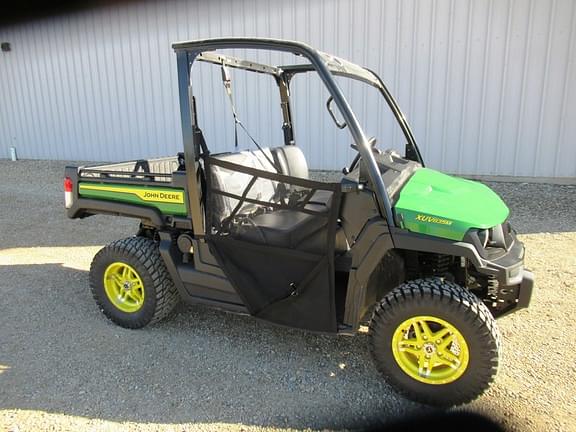 Image of John Deere XUV 835M Primary image