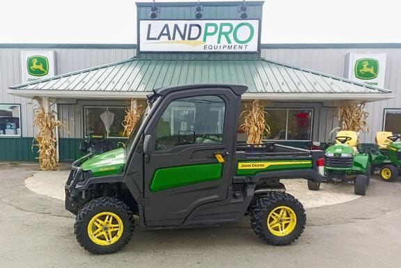 Image of John Deere XUV 835M Primary image