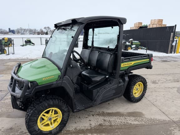 Image of John Deere XUV 835M Primary image