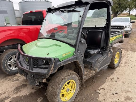 Image of John Deere XUV 835M equipment image 2