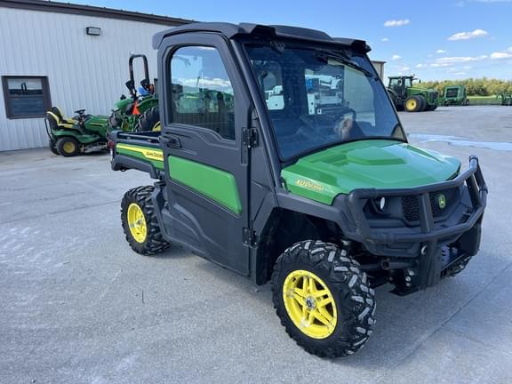 Image of John Deere XUV 835M equipment image 1