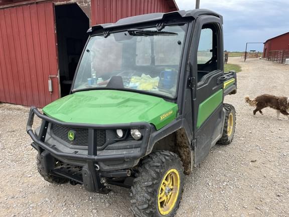 Image of John Deere XUV 835M Primary image