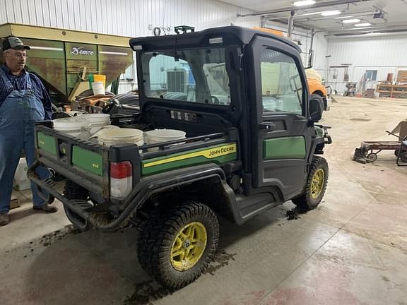 Image of John Deere XUV 835M equipment image 1