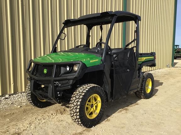 Image of John Deere XUV 835M equipment image 1