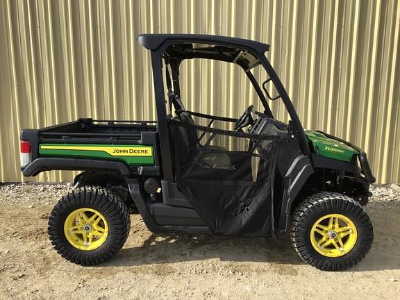 Image of John Deere XUV 835M equipment image 2