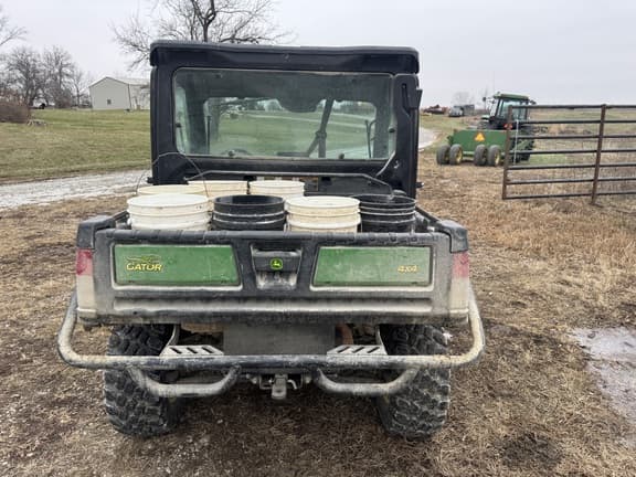 Image of John Deere XUV 835M equipment image 4