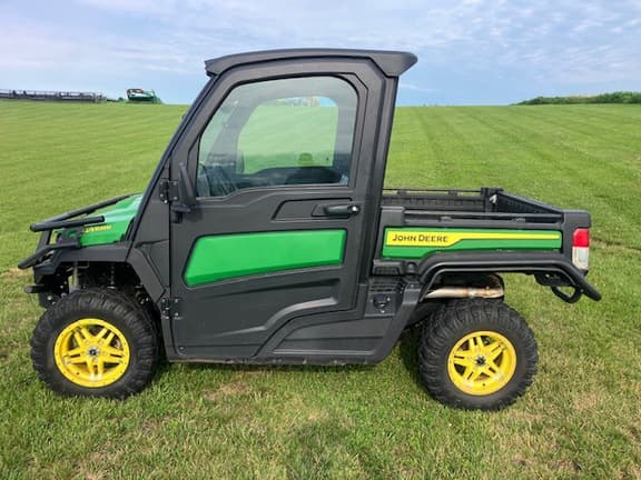 Image of John Deere XUV 835M equipment image 3