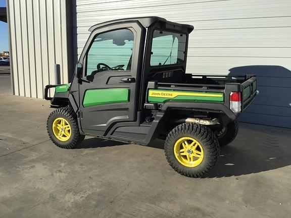 Image of John Deere XUV 835M equipment image 2