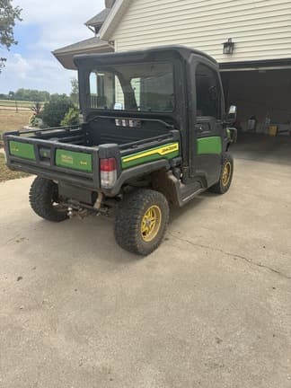 Image of John Deere XUV 835M equipment image 3