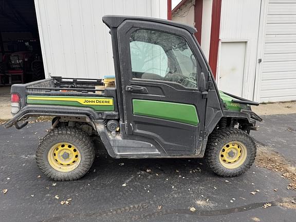 Image of John Deere XUV 835M Primary image